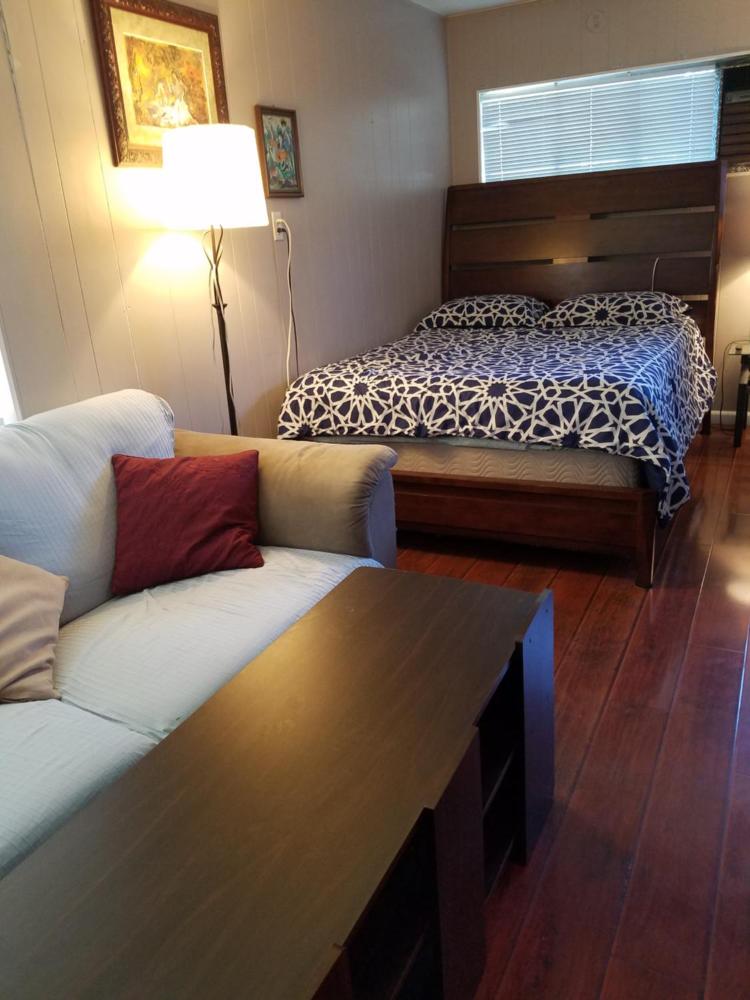 Woodland Hills BEST Priced Room